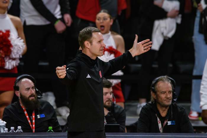 10_Fred Hoiberg_MBBvsWisconsin0201